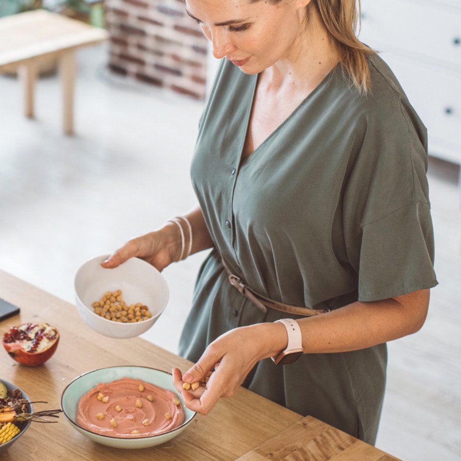 How Diet Affects PMDD Symptoms and Which Foods to Eat